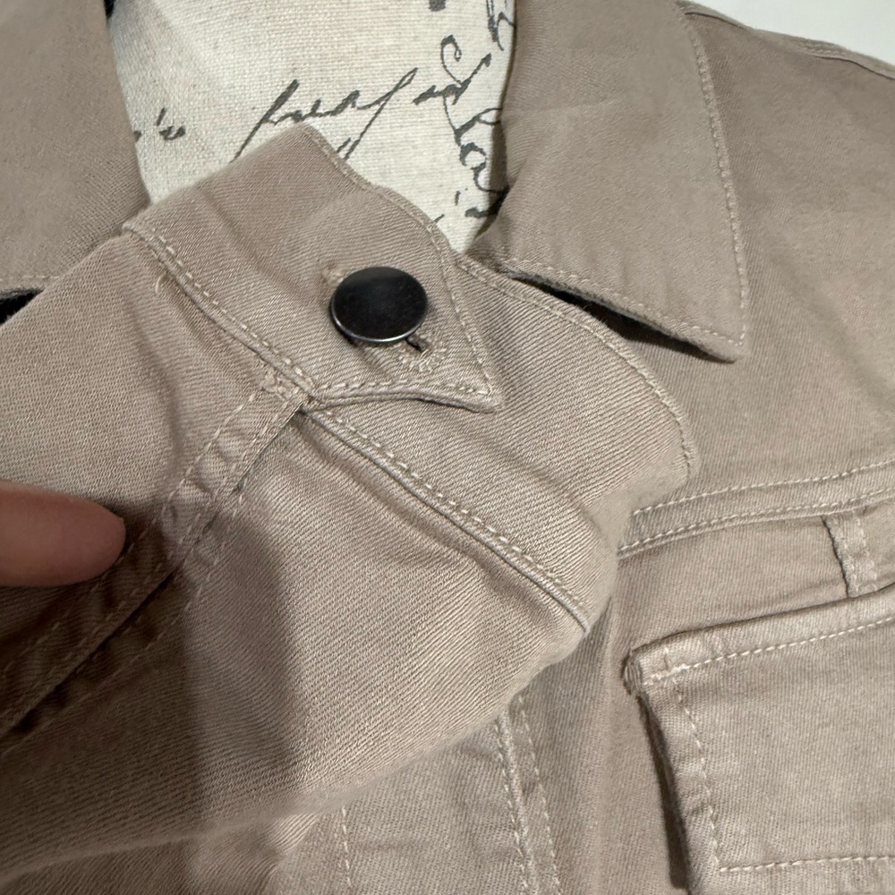 NWT Kut from the Kloth Kara Jacket with raw hem - Picture 3 of 10